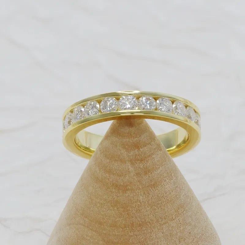 Round Cut Lab Grown-CVD Diamond Channel Setting Wedding Band Ring - JBR Jeweler